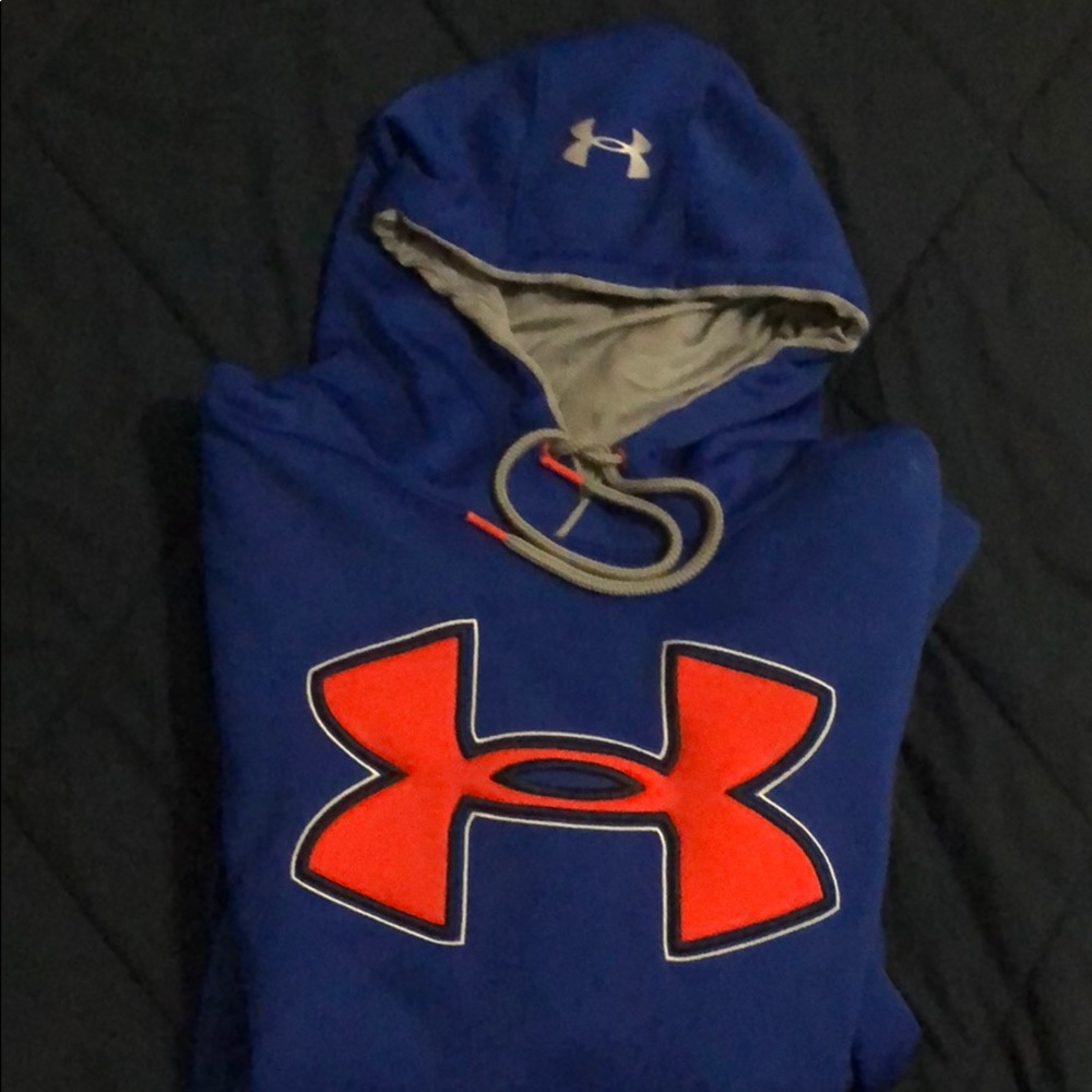 UNDER ARMOUR HOODIE